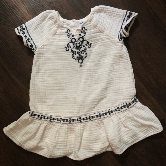 Old Navy White Embroidered Tiered Dress Baby Girl Toddler 4T Drop Waist Boho - Picture 2 of 7
